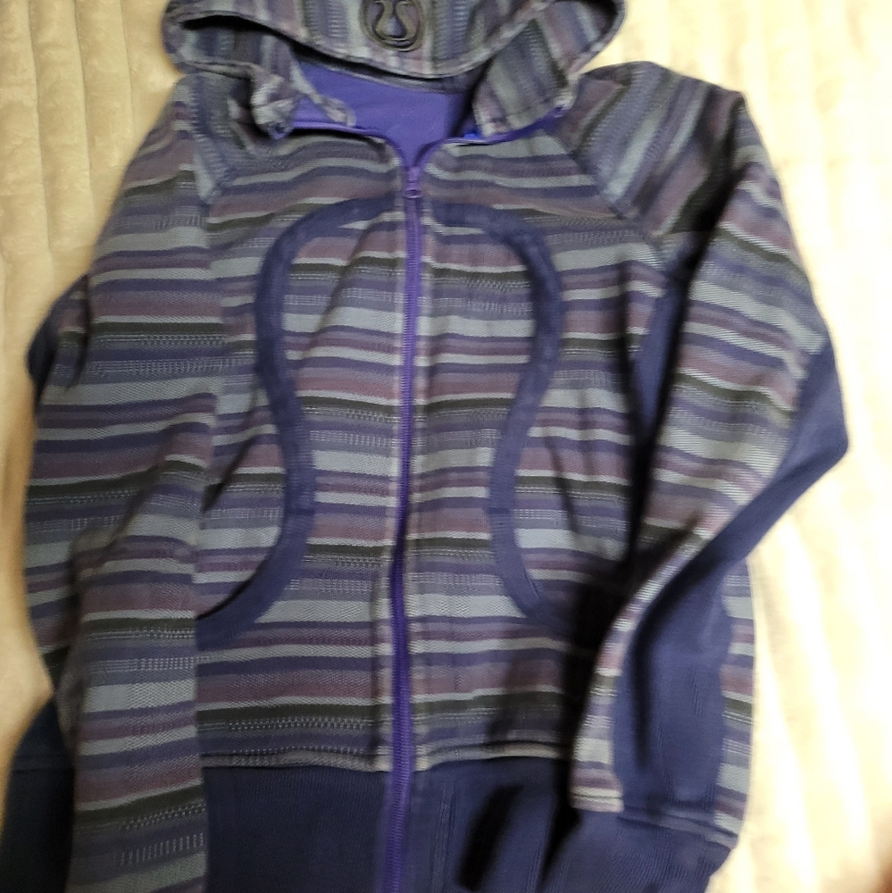 Lululemon scuba hoodie 8